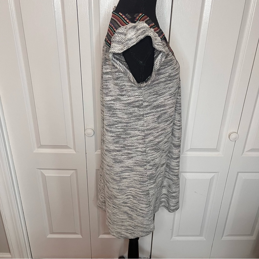 THML Anthropologie Black Embroidered Cheyenne Shift Dress M Boho Aztec V Neck - Picture 4 of 9
